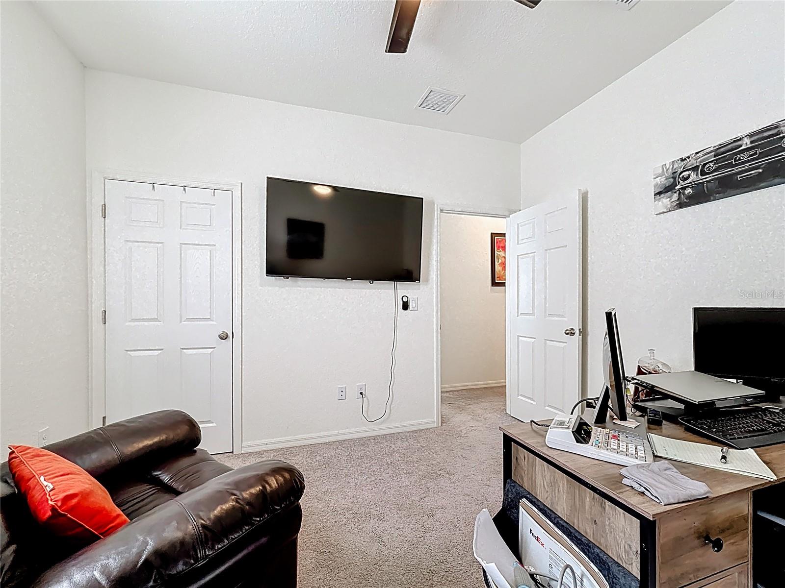 Image 31 of 57 For 3246 Dryden Street