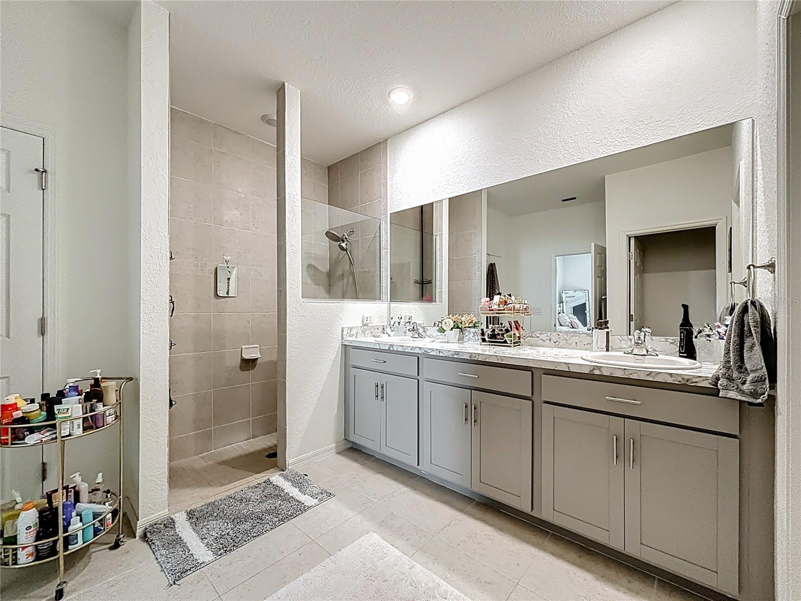 Image 40 of 57 For 3246 Dryden Street