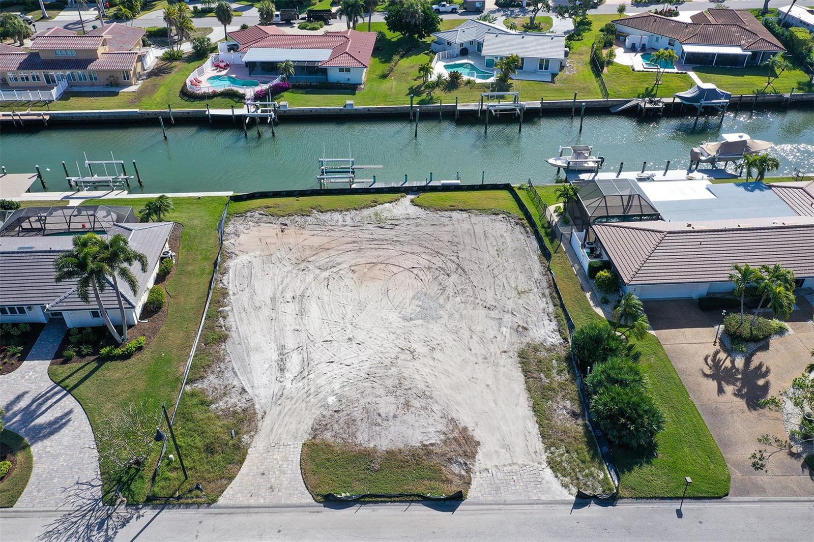 Image 15 of 36 For 536 Gunwale Lane