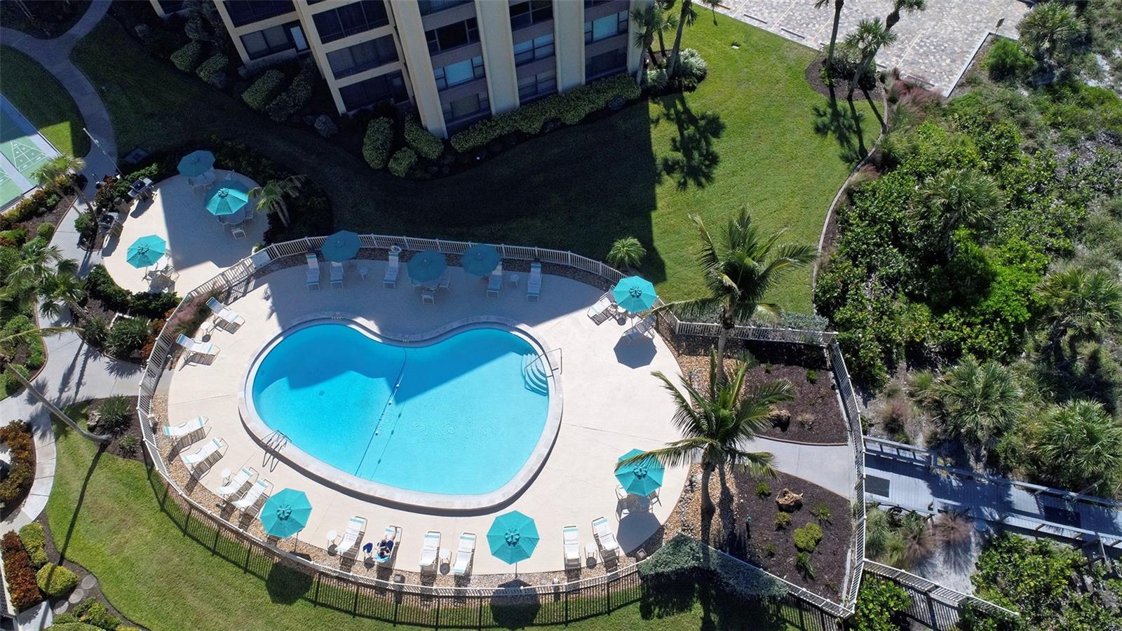 Image 10 of 53 For 8764 Midnight Pass Road A306