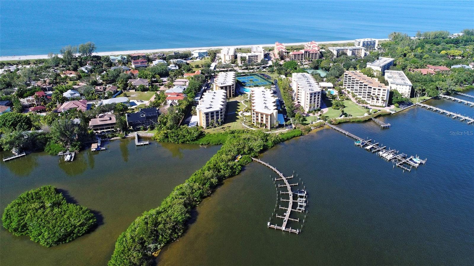 Image 17 of 53 For 8764 Midnight Pass Road A306