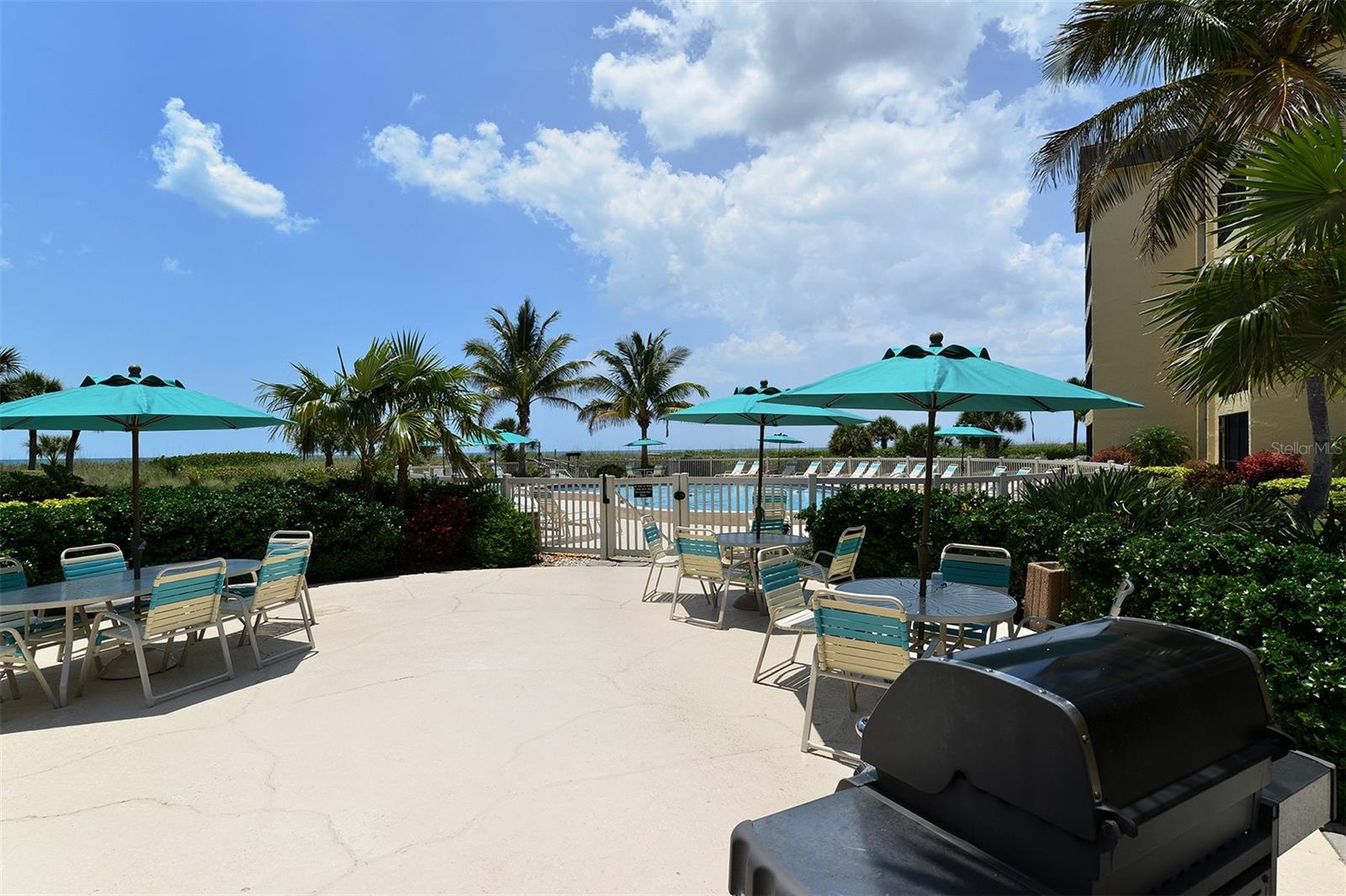 Image 8 of 53 For 8764 Midnight Pass Road A306