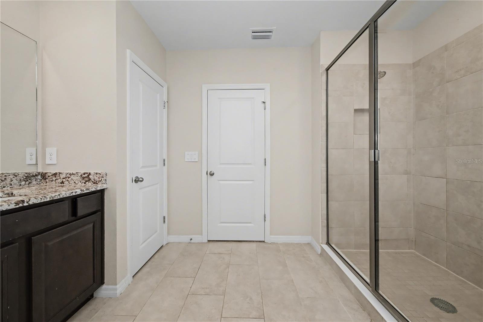 Image 31 of 62 For 5324 Halewood Court