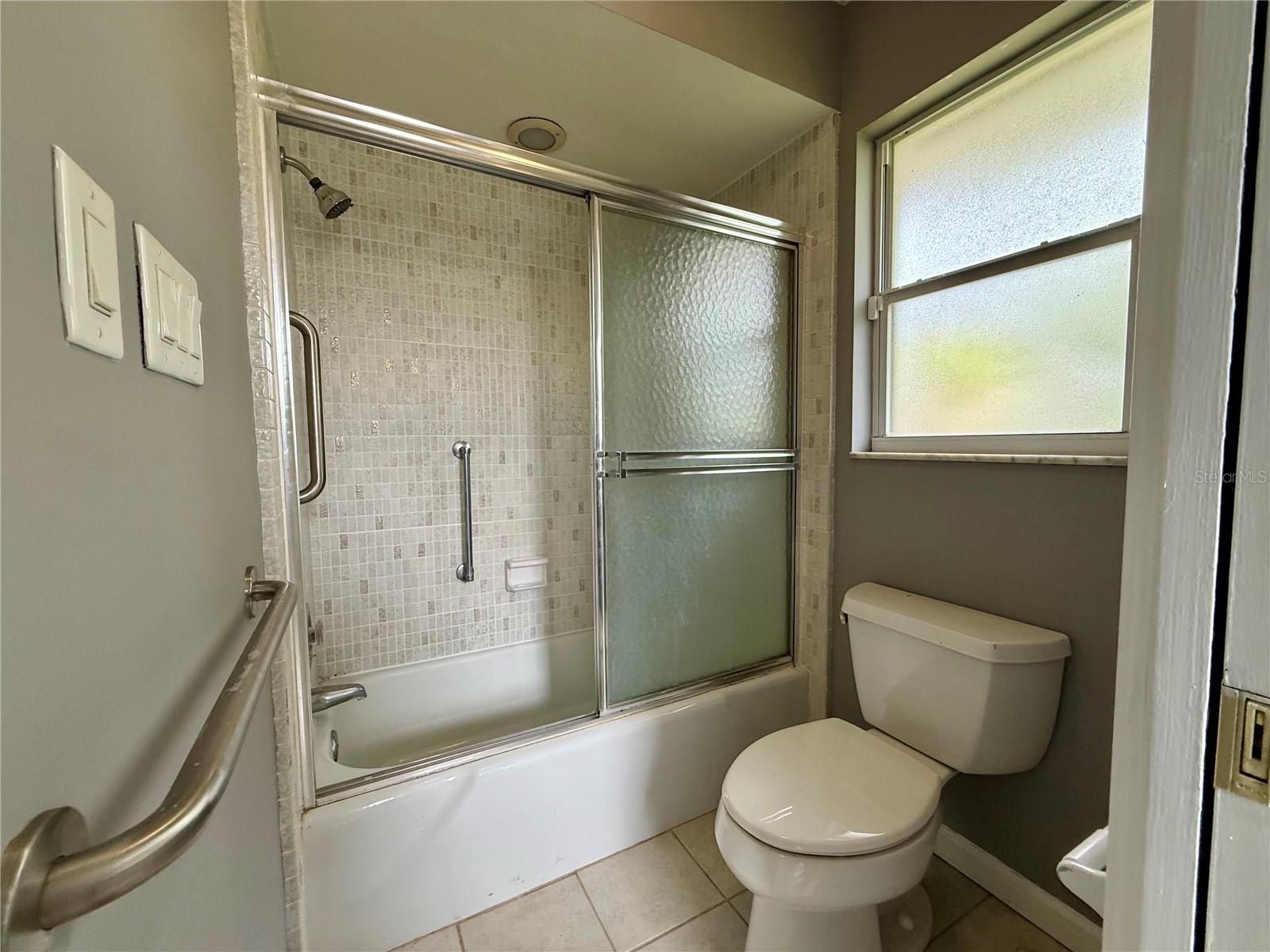 Image 19 of 22 For 2328 Cass Street