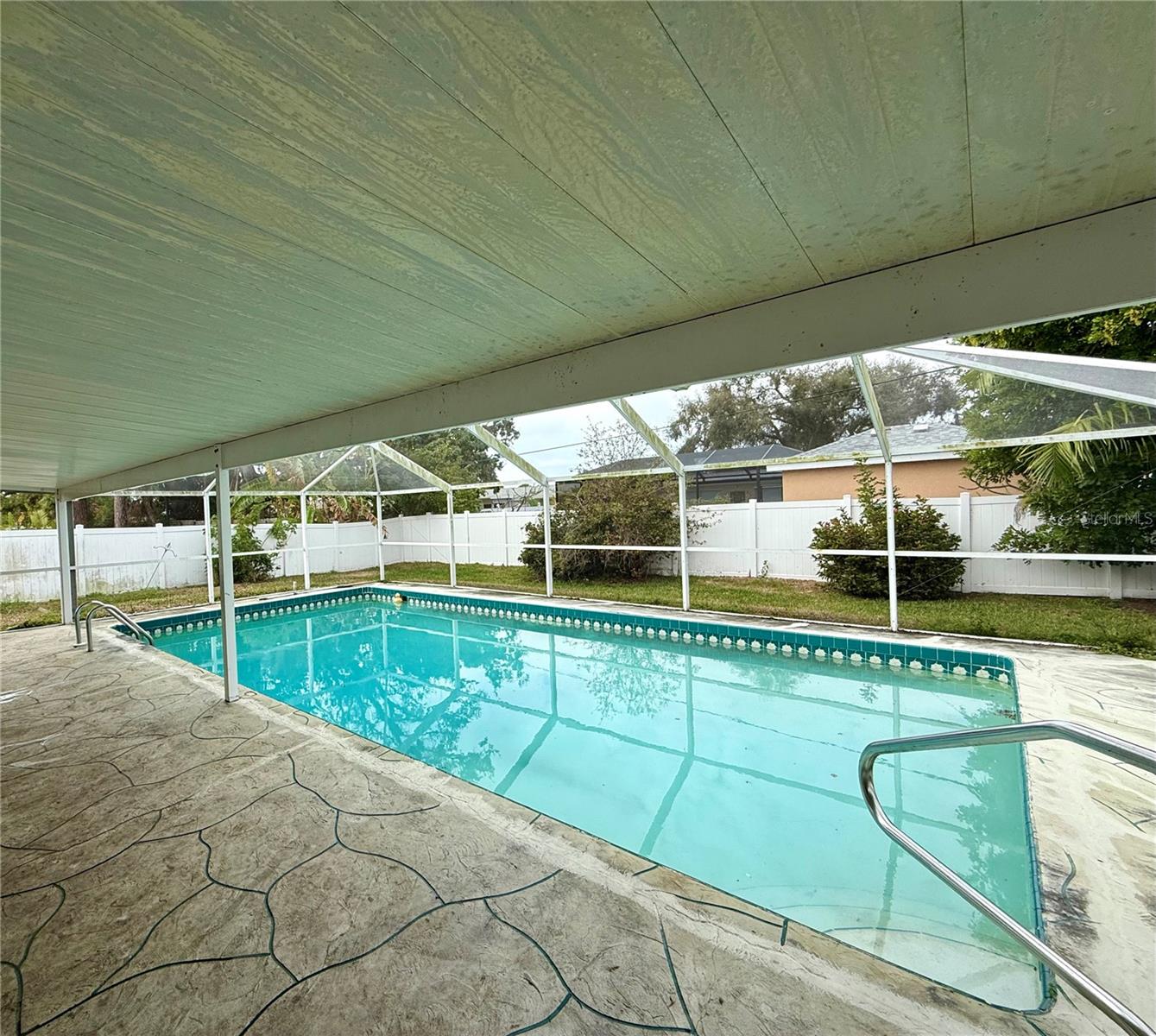 Image 21 of 22 For 2328 Cass Street