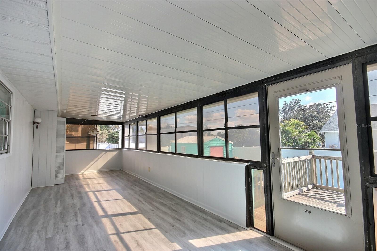 Image 30 of 42 For 531 44th Street Court W