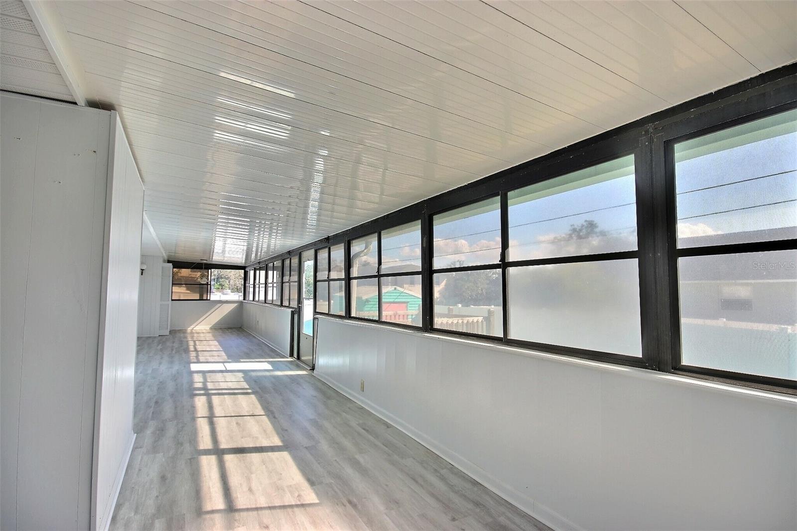 Image 31 of 42 For 531 44th Street Court W