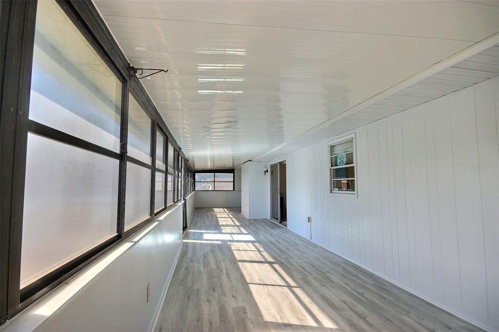 Image 32 of 42 For 531 44th Street Court W