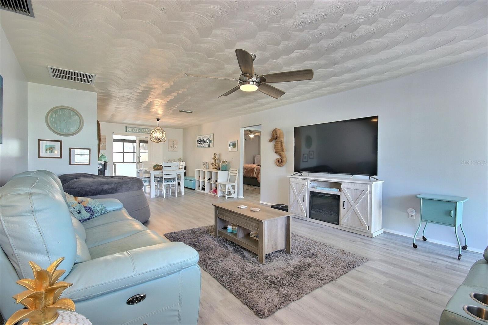 Image 7 of 42 For 531 44th Street Court W