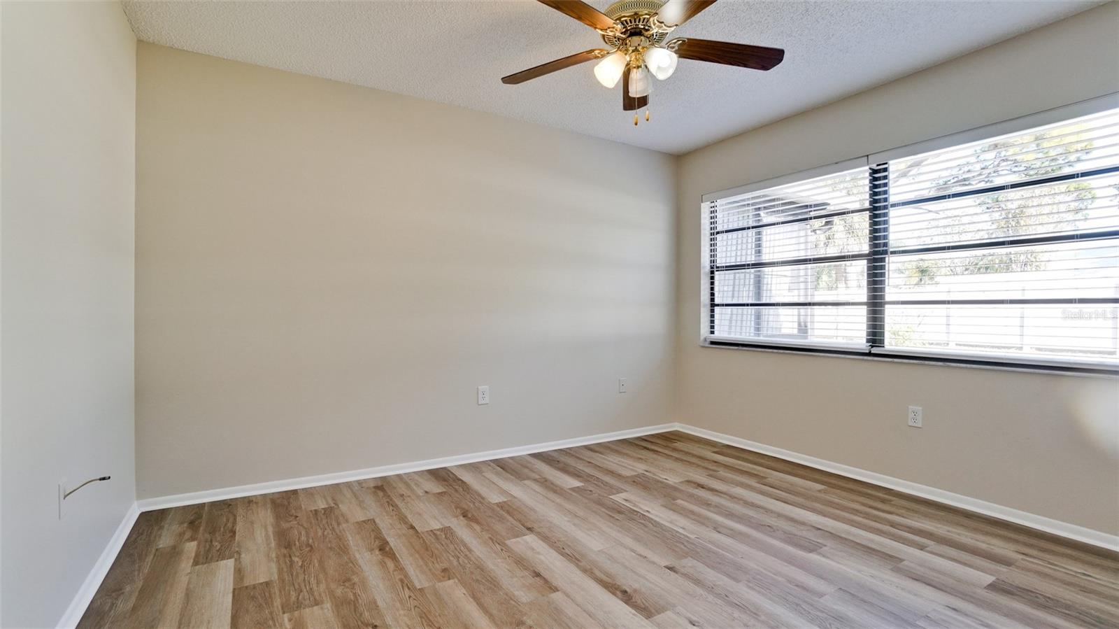 Image 22 of 39 For 1225 56th Street W