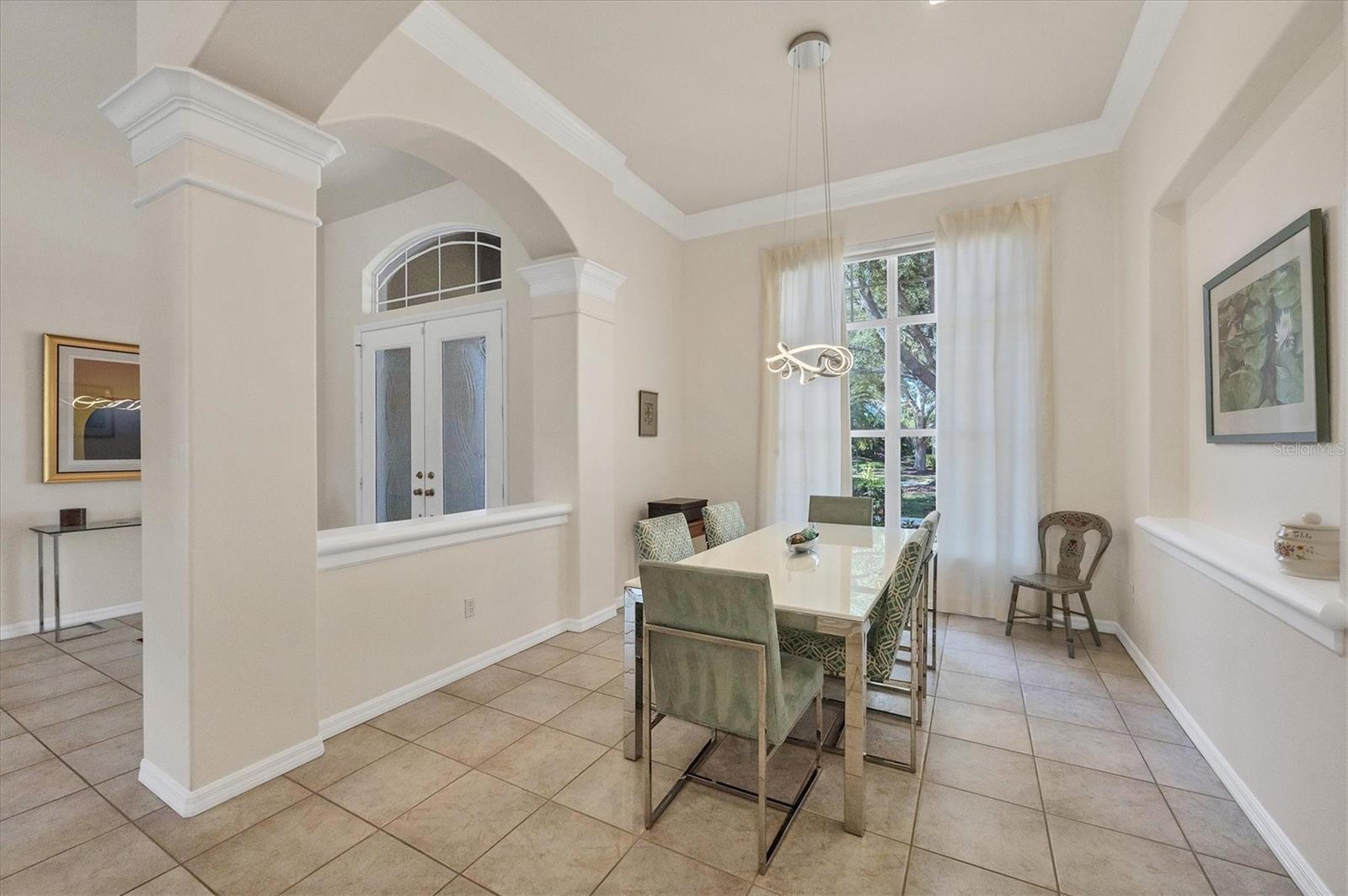 Image 9 of 76 For 7933 Wyndham Court