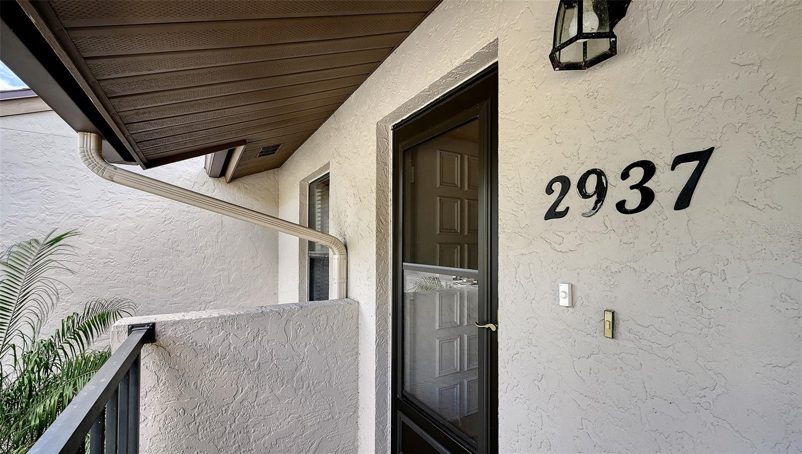 Image 5 of 51 For 2937 Taywood Meadows 32