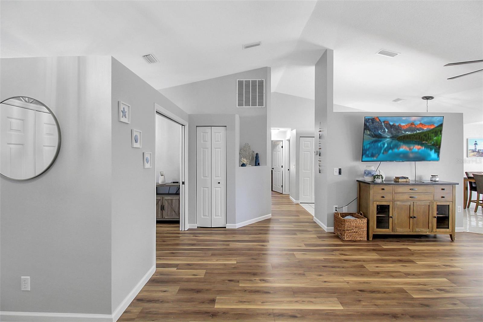 Image 17 of 57 For 5111 13th Avenue Drive W