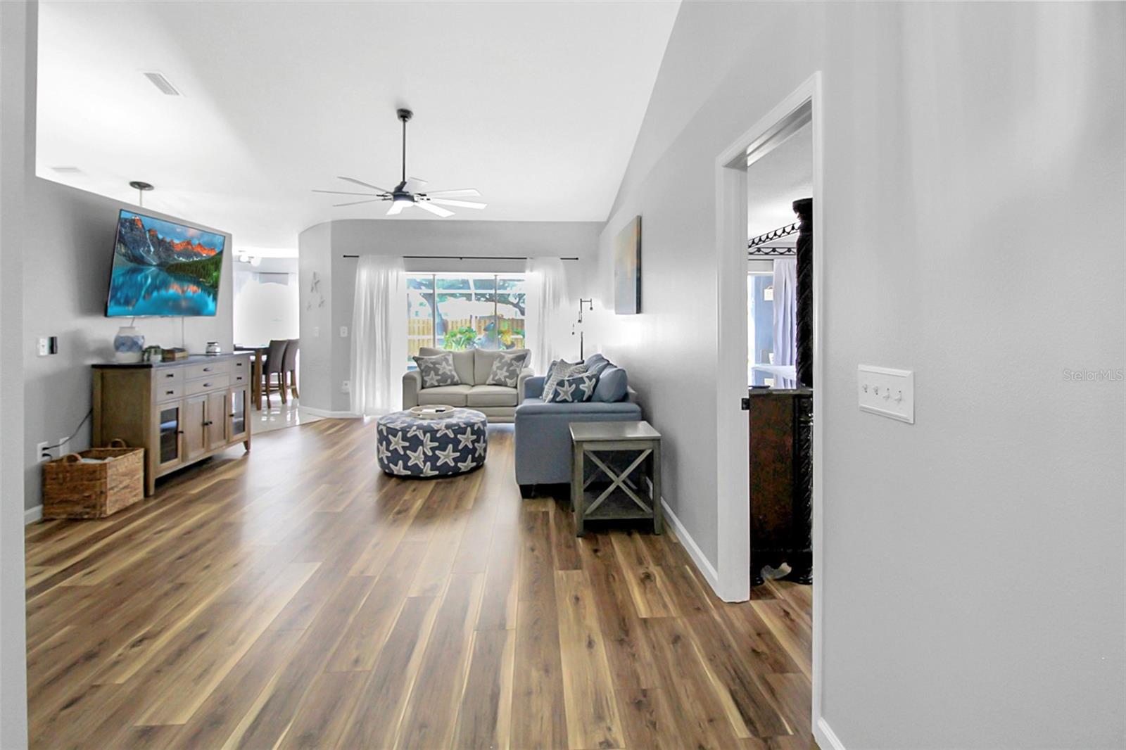 Image 5 of 57 For 5111 13th Avenue Drive W