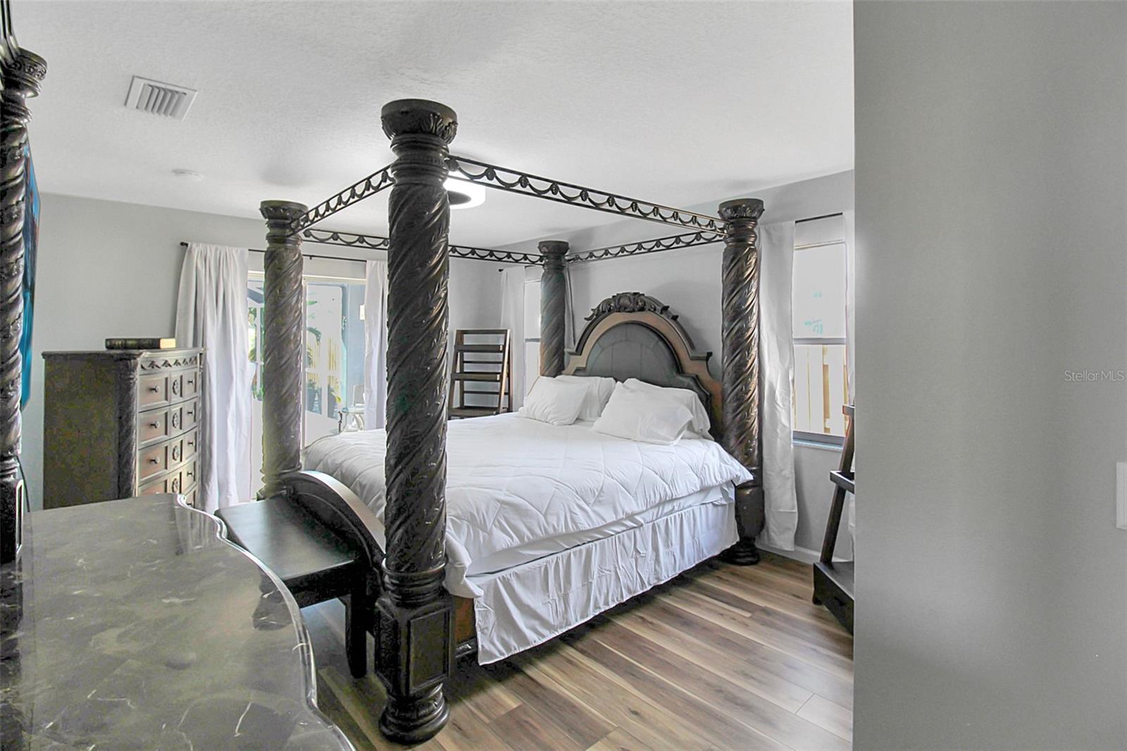 Image 8 of 57 For 5111 13th Avenue Drive W