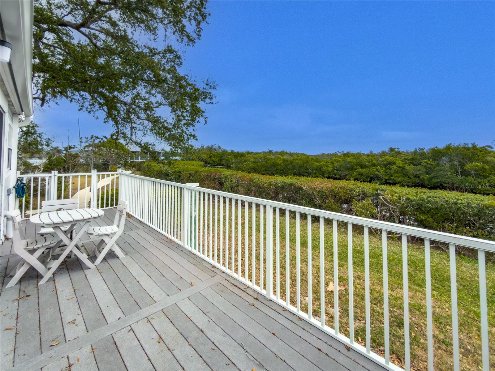 Image 11 of 65 For 801 Waterside Lane