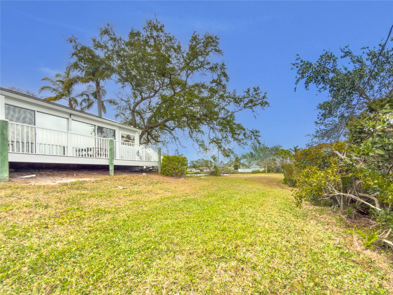 Image 18 of 65 For 801 Waterside Lane