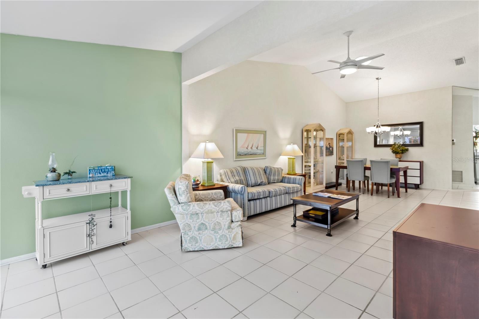 Image 32 of 65 For 801 Waterside Lane