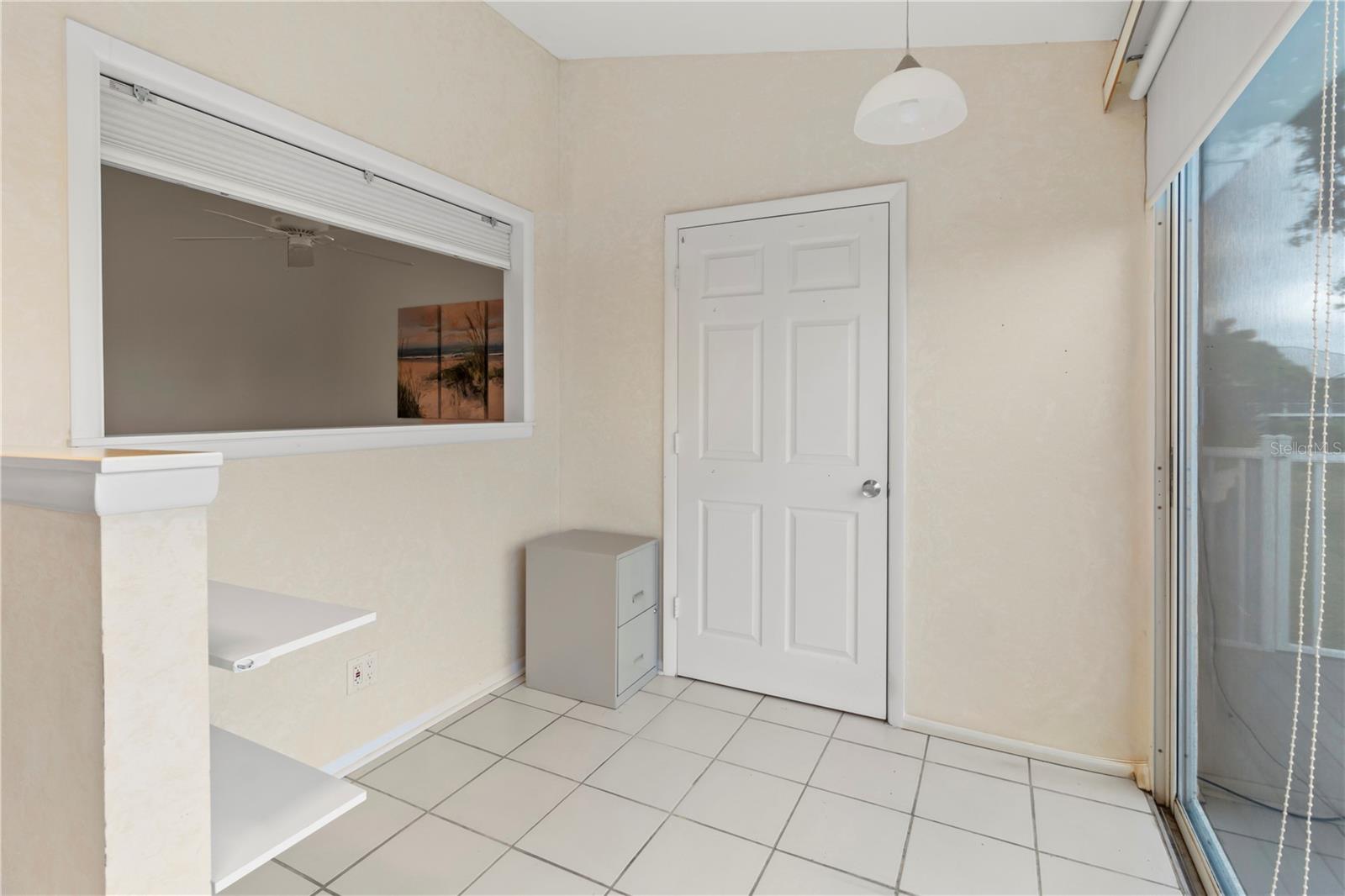 Image 35 of 65 For 801 Waterside Lane