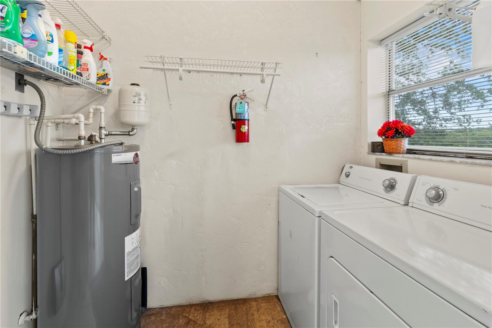 Image 36 of 65 For 801 Waterside Lane