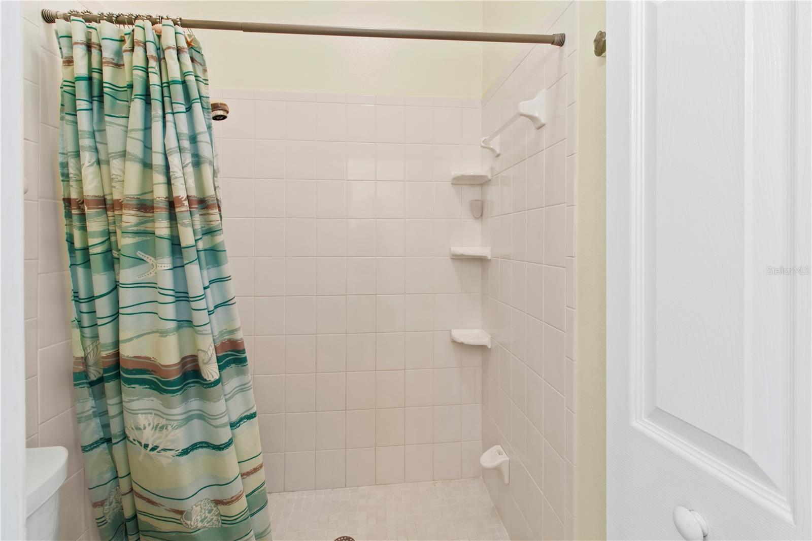 Image 49 of 65 For 801 Waterside Lane