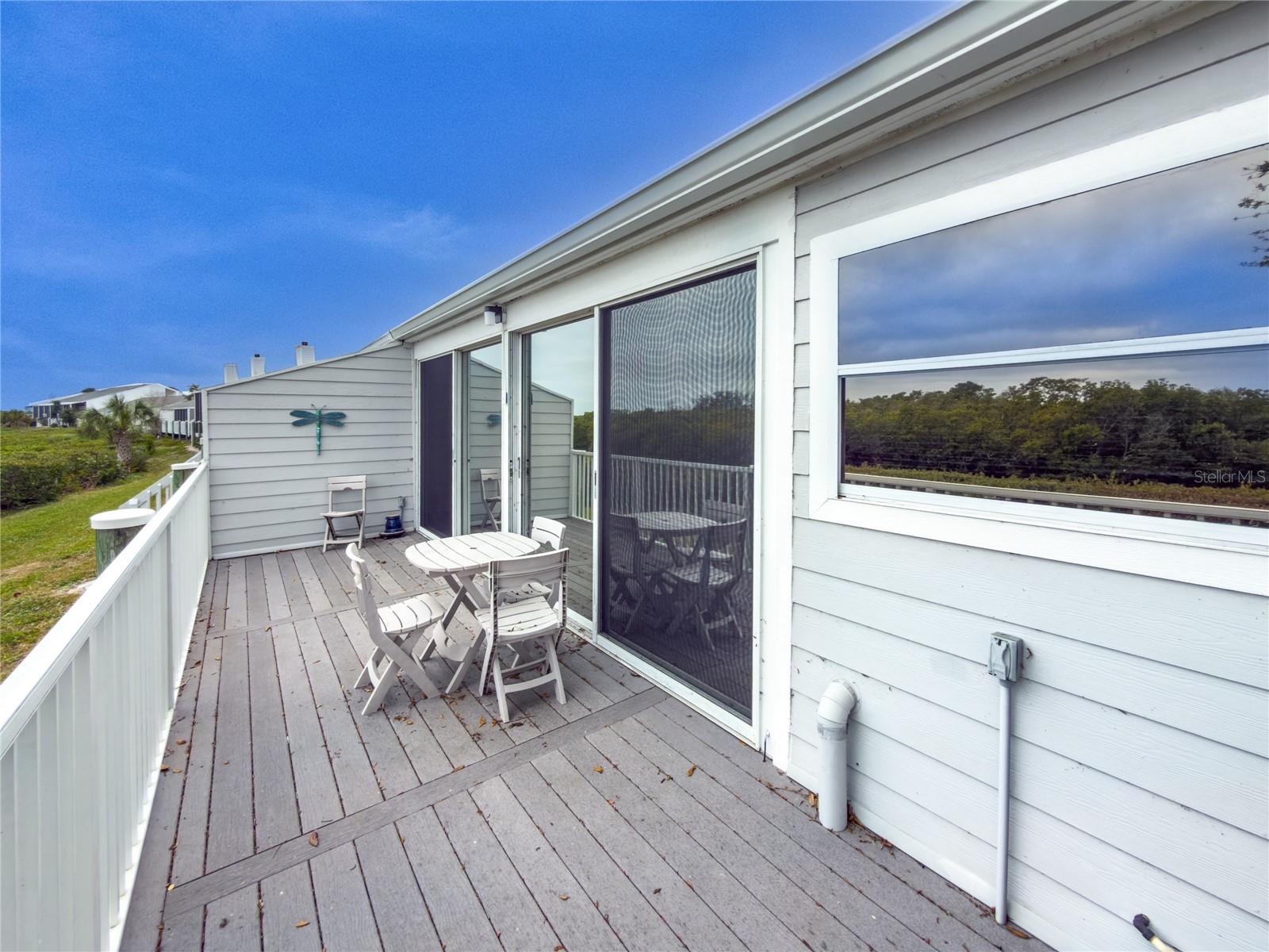 Image 9 of 65 For 801 Waterside Lane