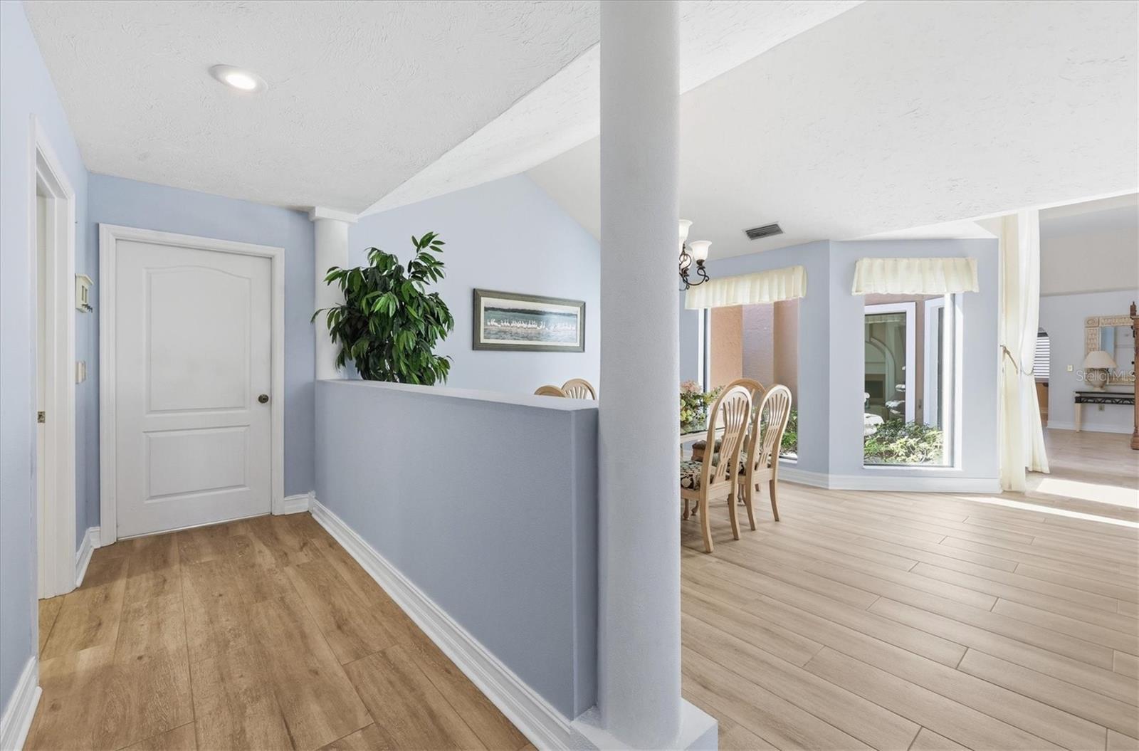 Image 14 of 75 For 4221 Escondito Circle