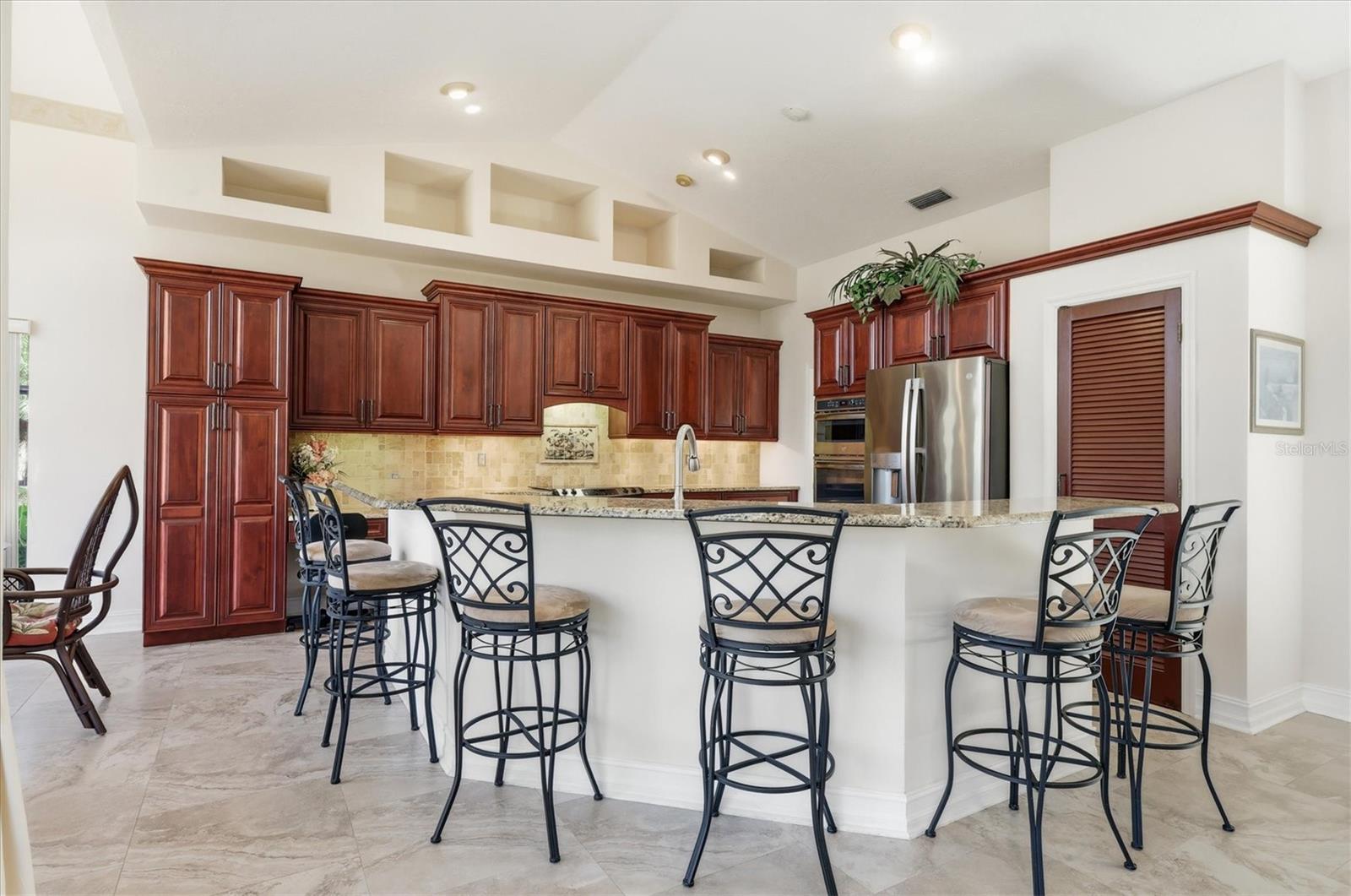 Image 18 of 75 For 4221 Escondito Circle