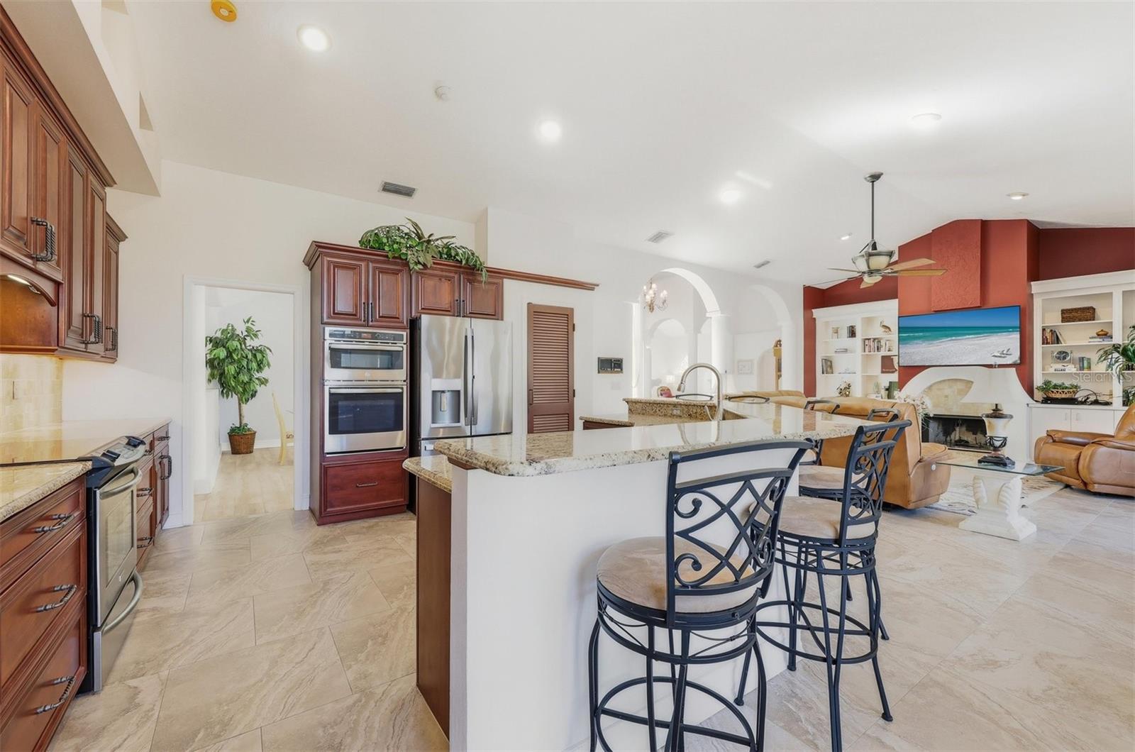 Image 19 of 75 For 4221 Escondito Circle