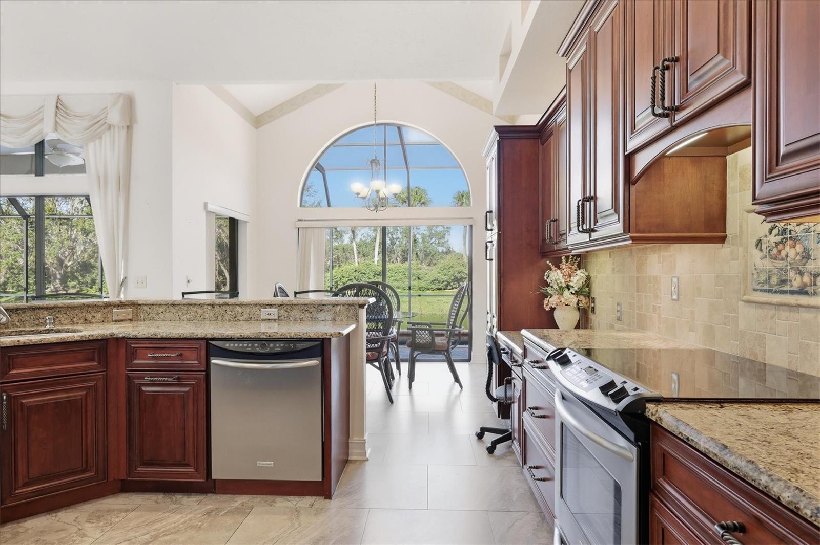 Image 20 of 75 For 4221 Escondito Circle