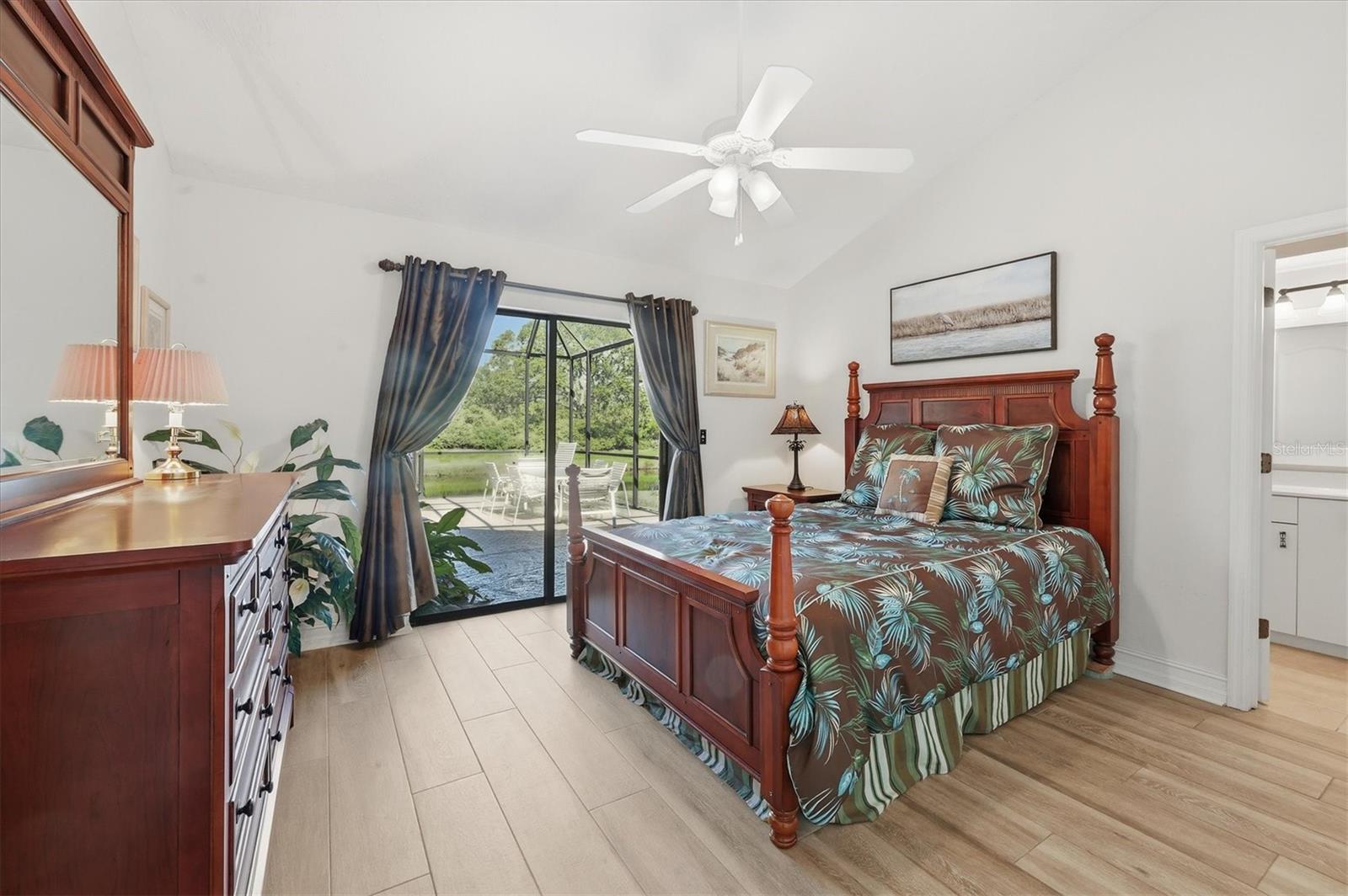 Image 27 of 75 For 4221 Escondito Circle