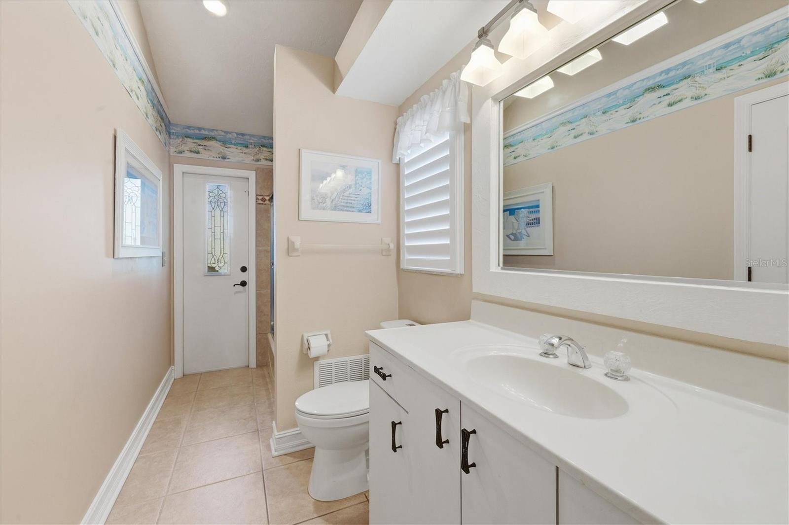 Image 28 of 75 For 4221 Escondito Circle