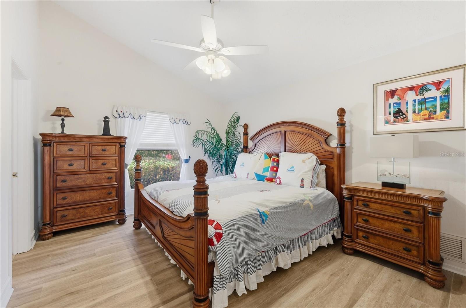 Image 29 of 75 For 4221 Escondito Circle