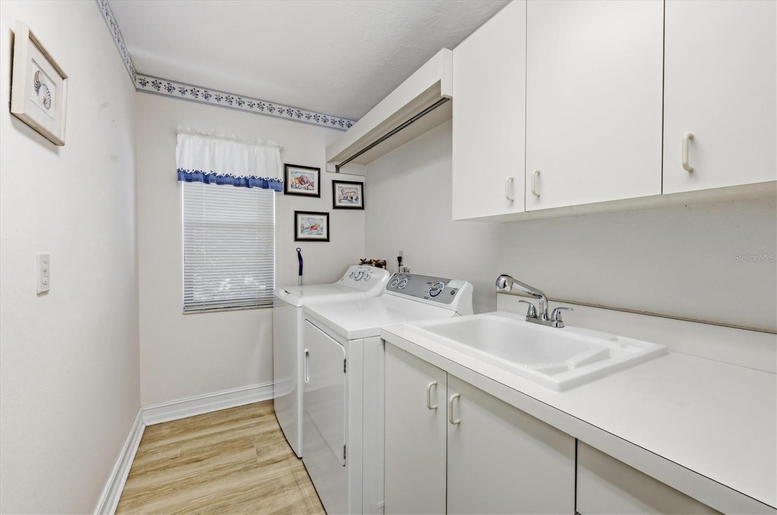 Image 31 of 75 For 4221 Escondito Circle