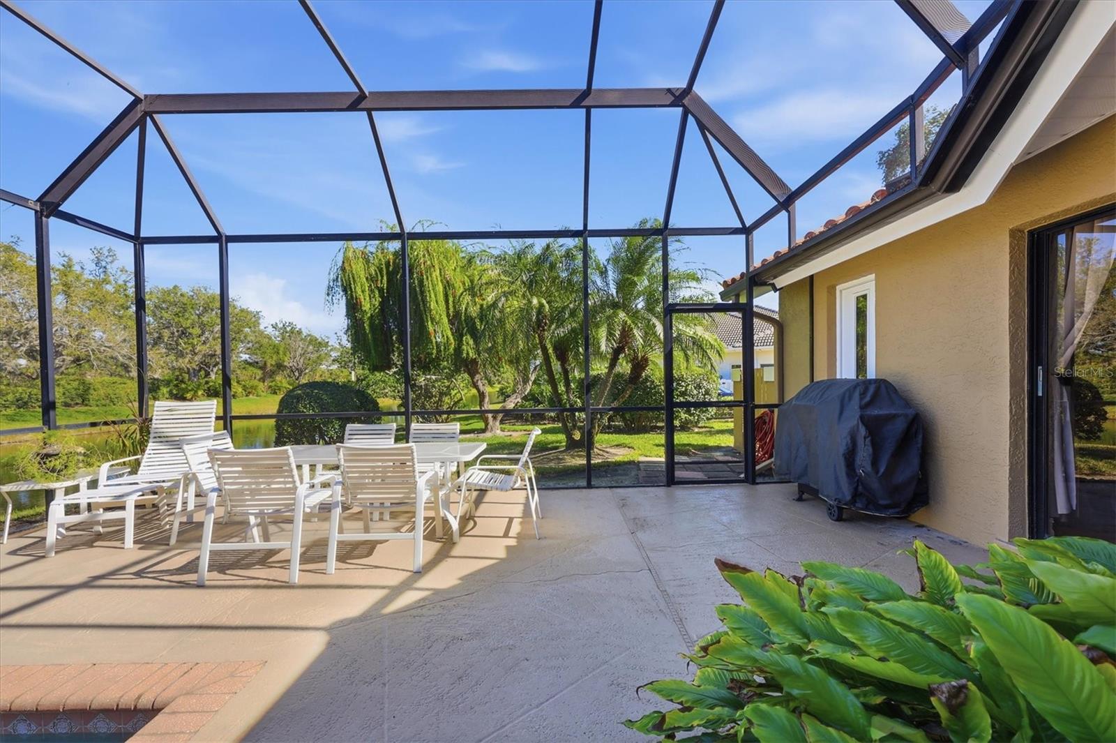 Image 32 of 75 For 4221 Escondito Circle