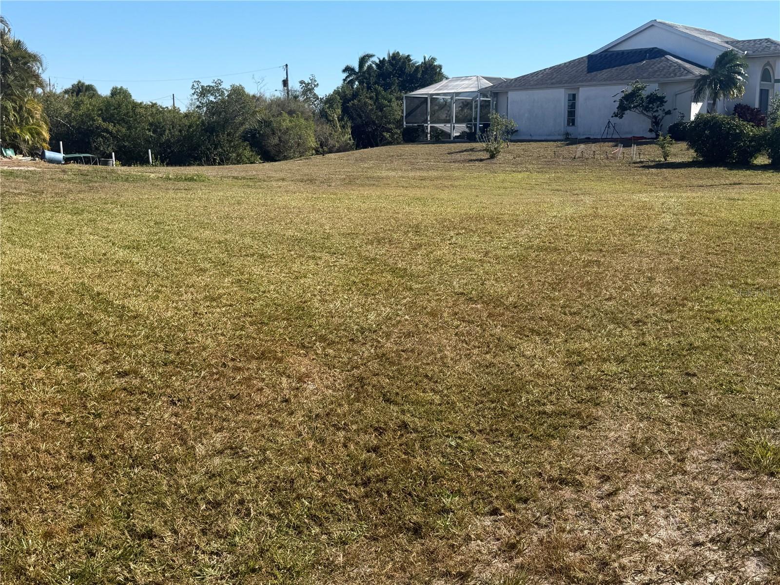 Image 6 of 15 For 2402 Larkspur Drive