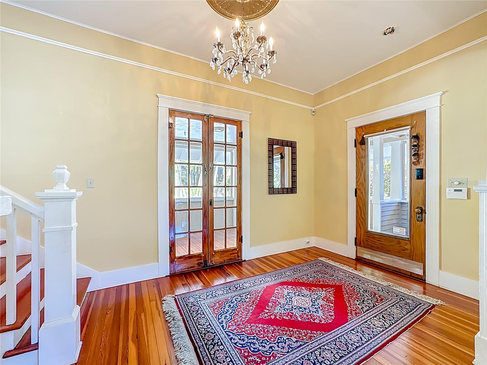 Image 12 of 74 For 610 19th Street W