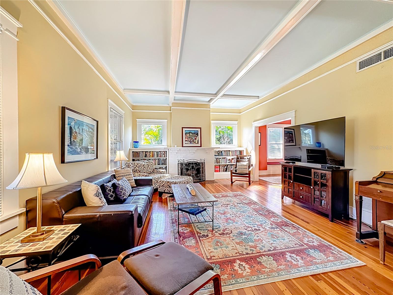 Image 14 of 74 For 610 19th Street W