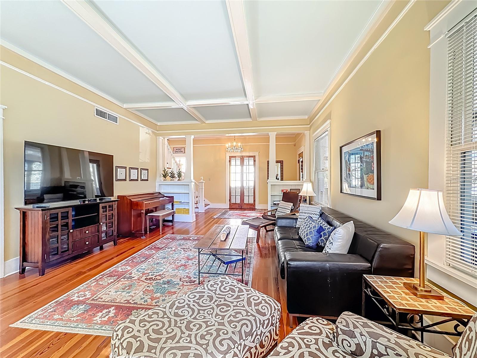 Image 16 of 74 For 610 19th Street W