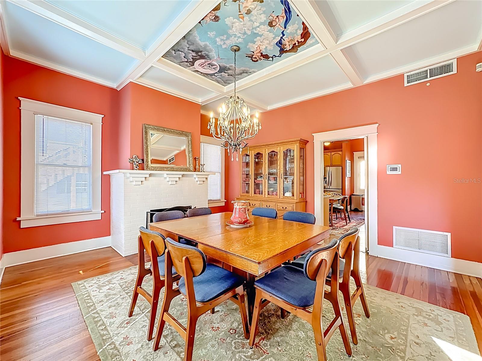 Image 17 of 74 For 610 19th Street W