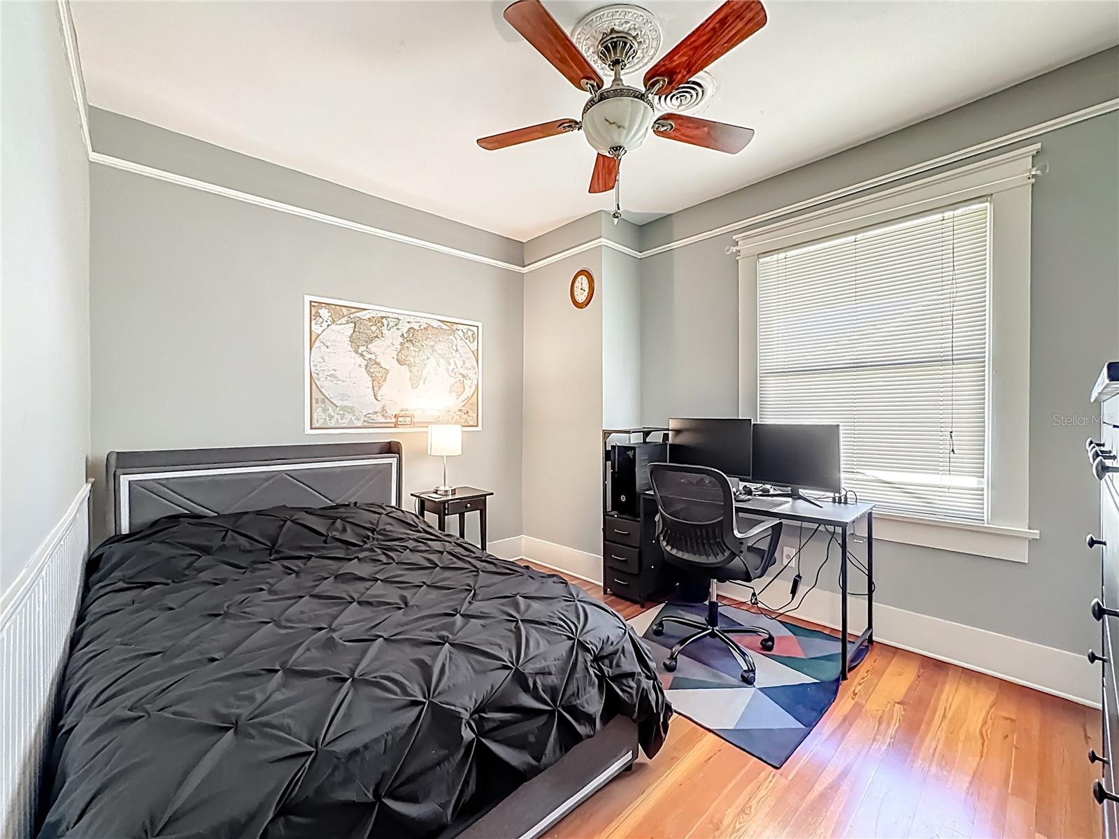 Image 40 of 74 For 610 19th Street W