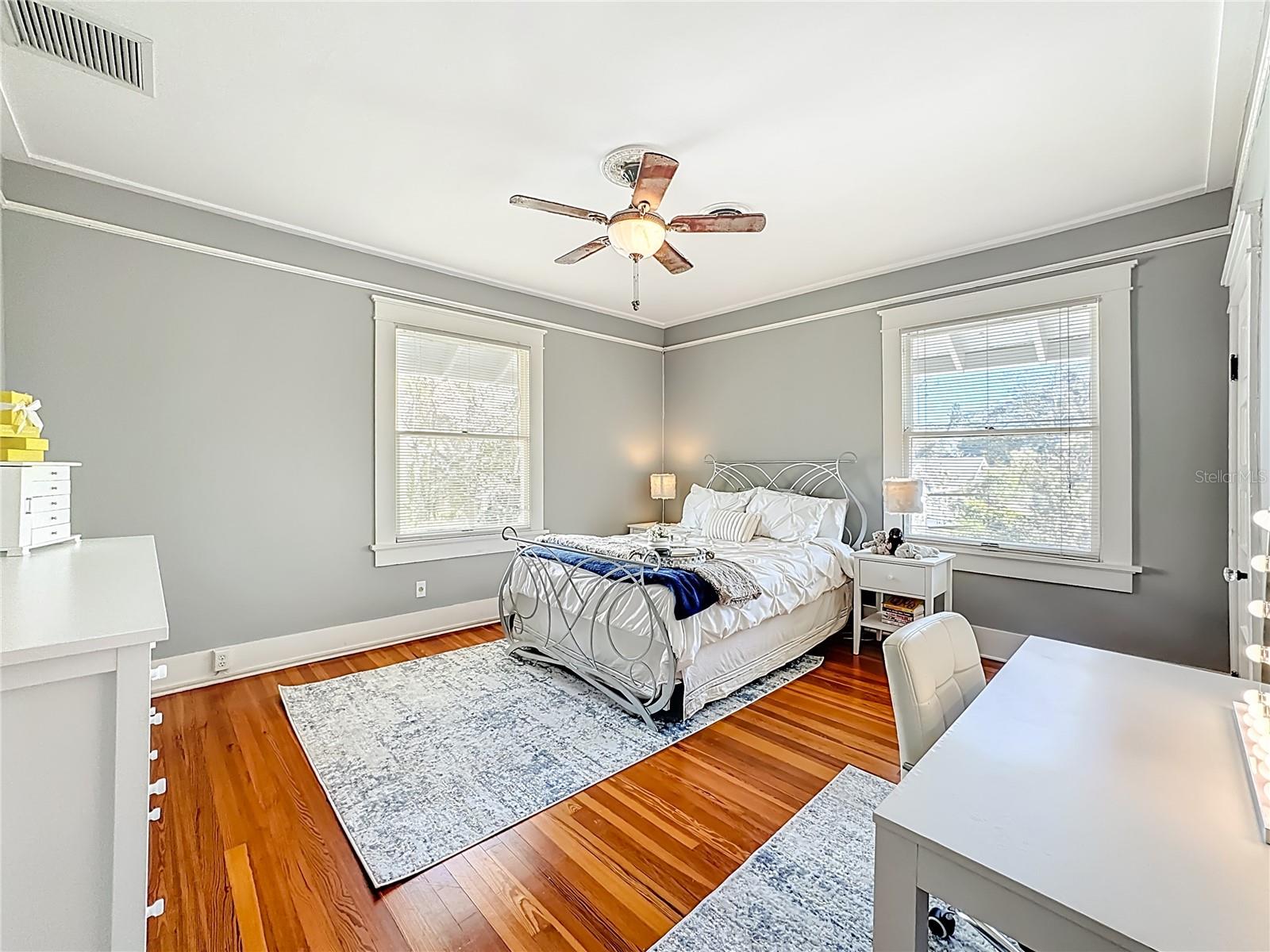 Image 46 of 74 For 610 19th Street W