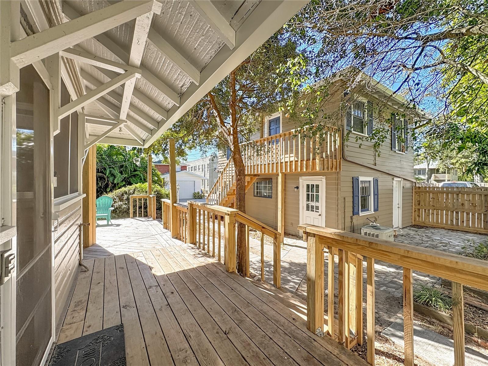 Image 52 of 74 For 610 19th Street W