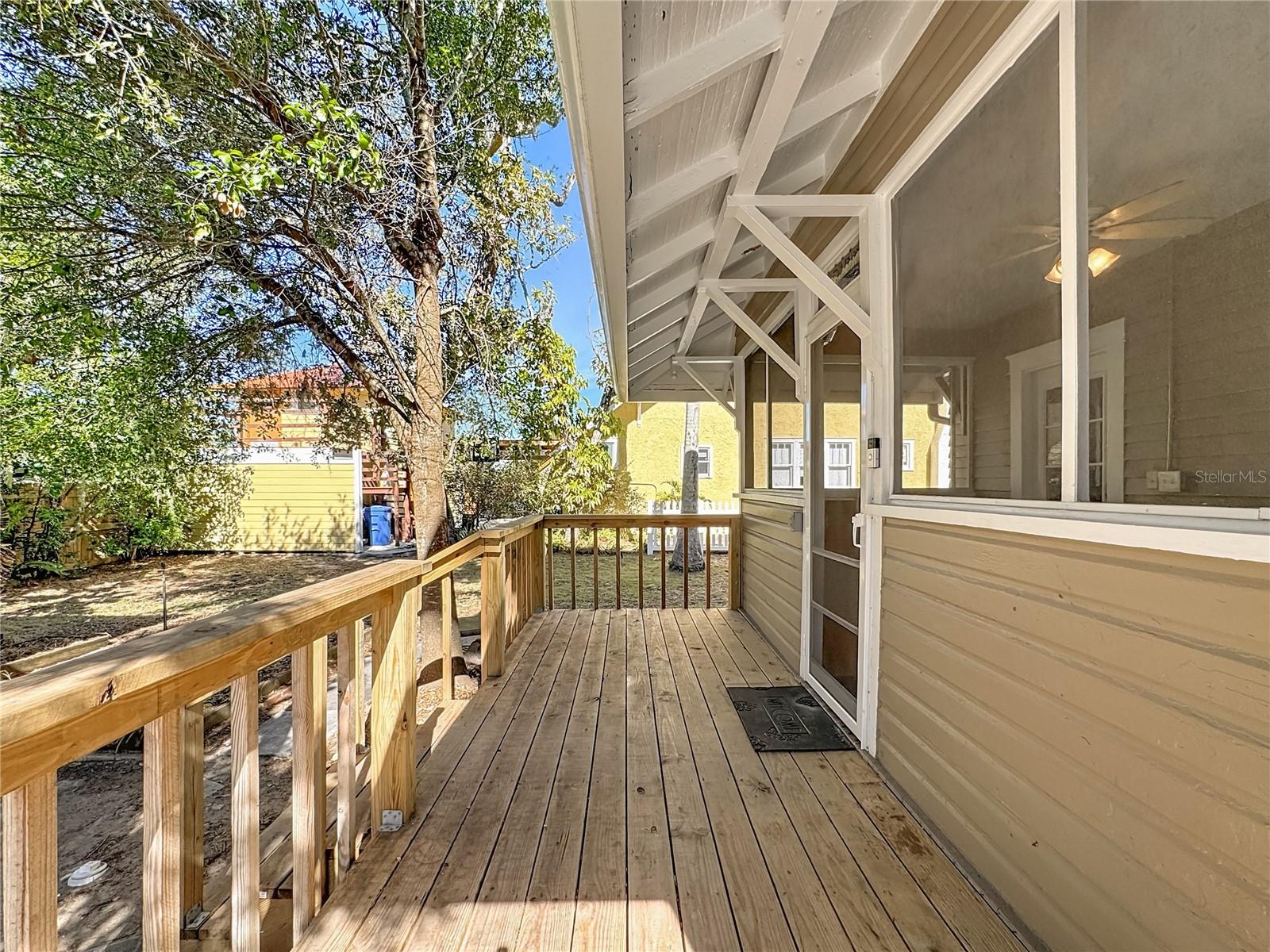 Image 53 of 74 For 610 19th Street W