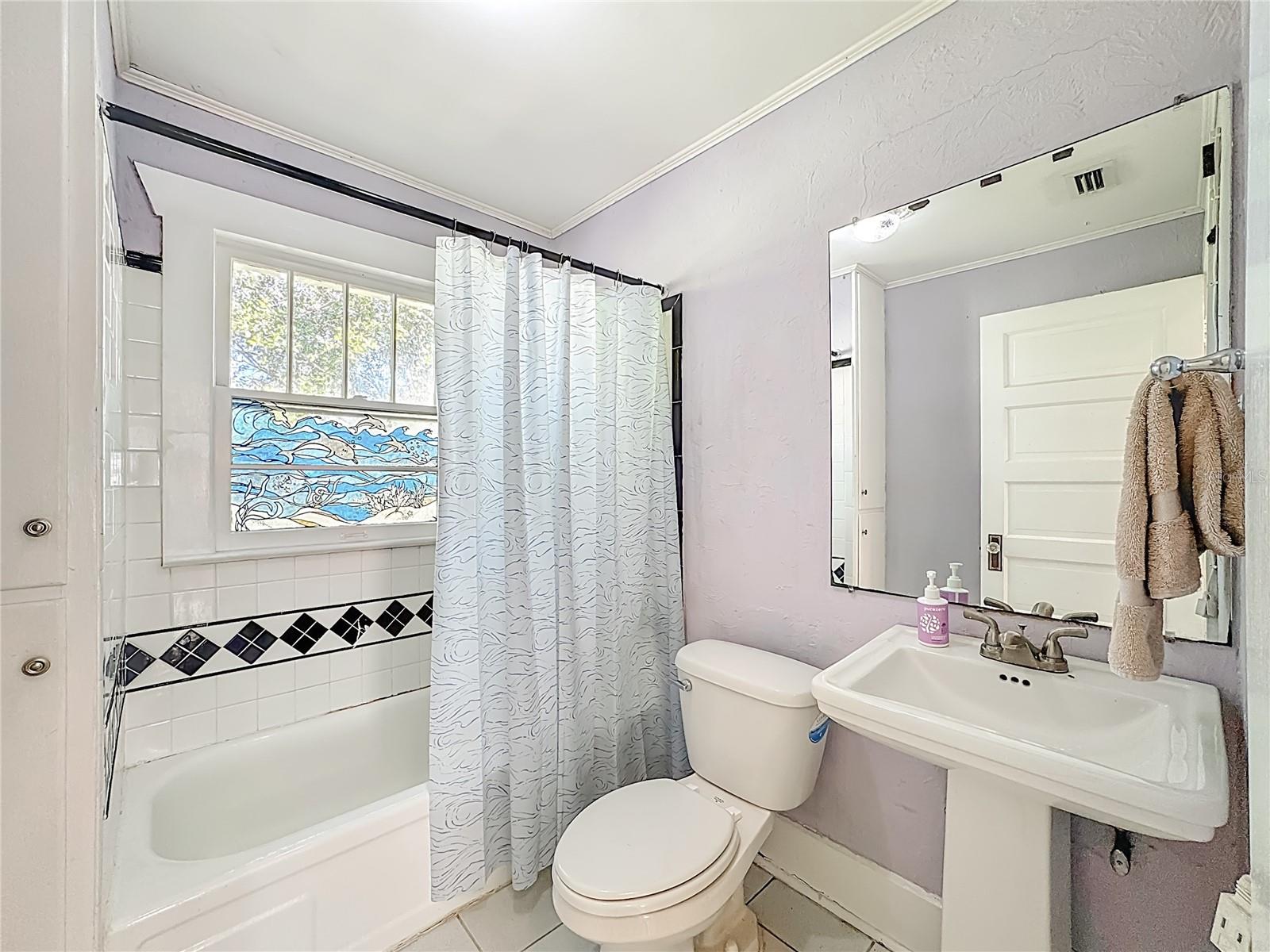 Image 65 of 74 For 610 19th Street W