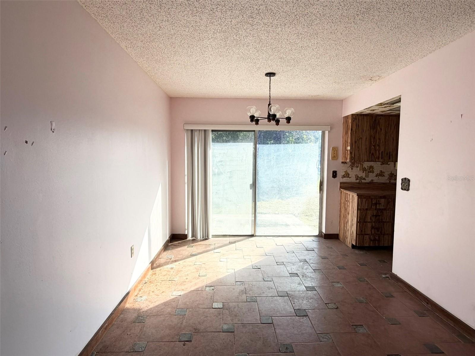 Image 17 of 55 For 2311 15th Street W