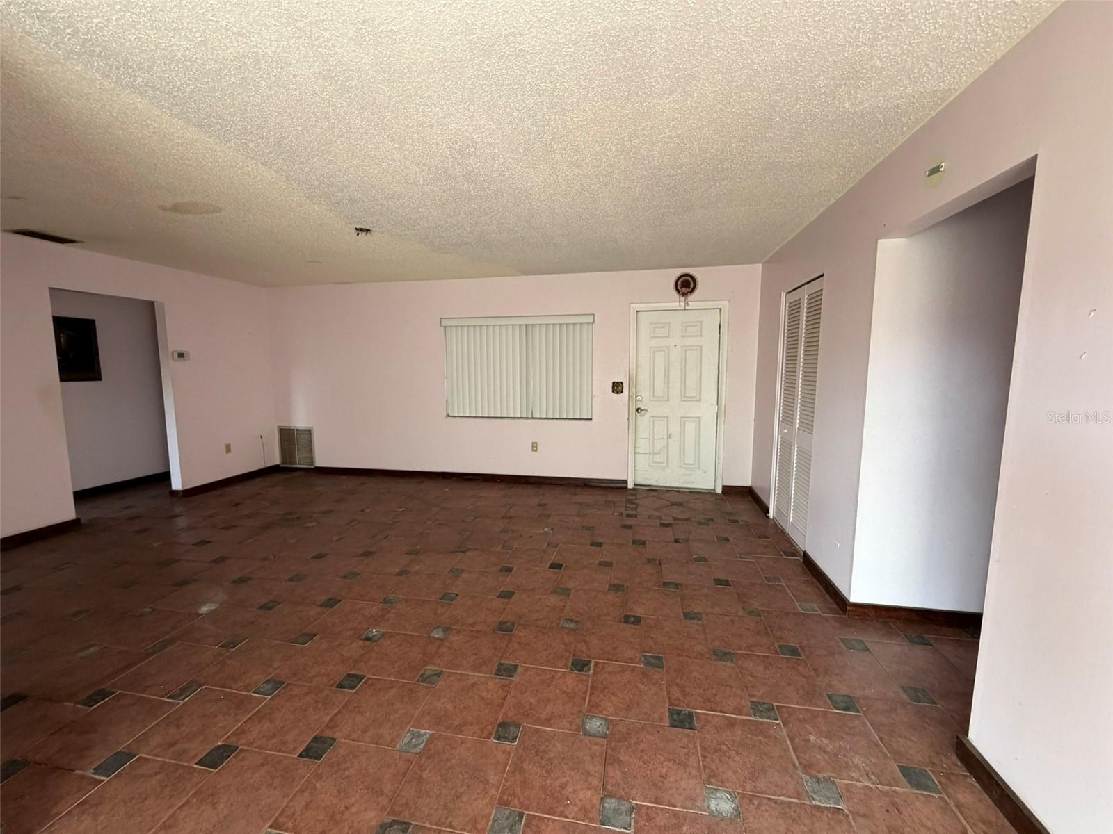 Image 19 of 55 For 2311 15th Street W