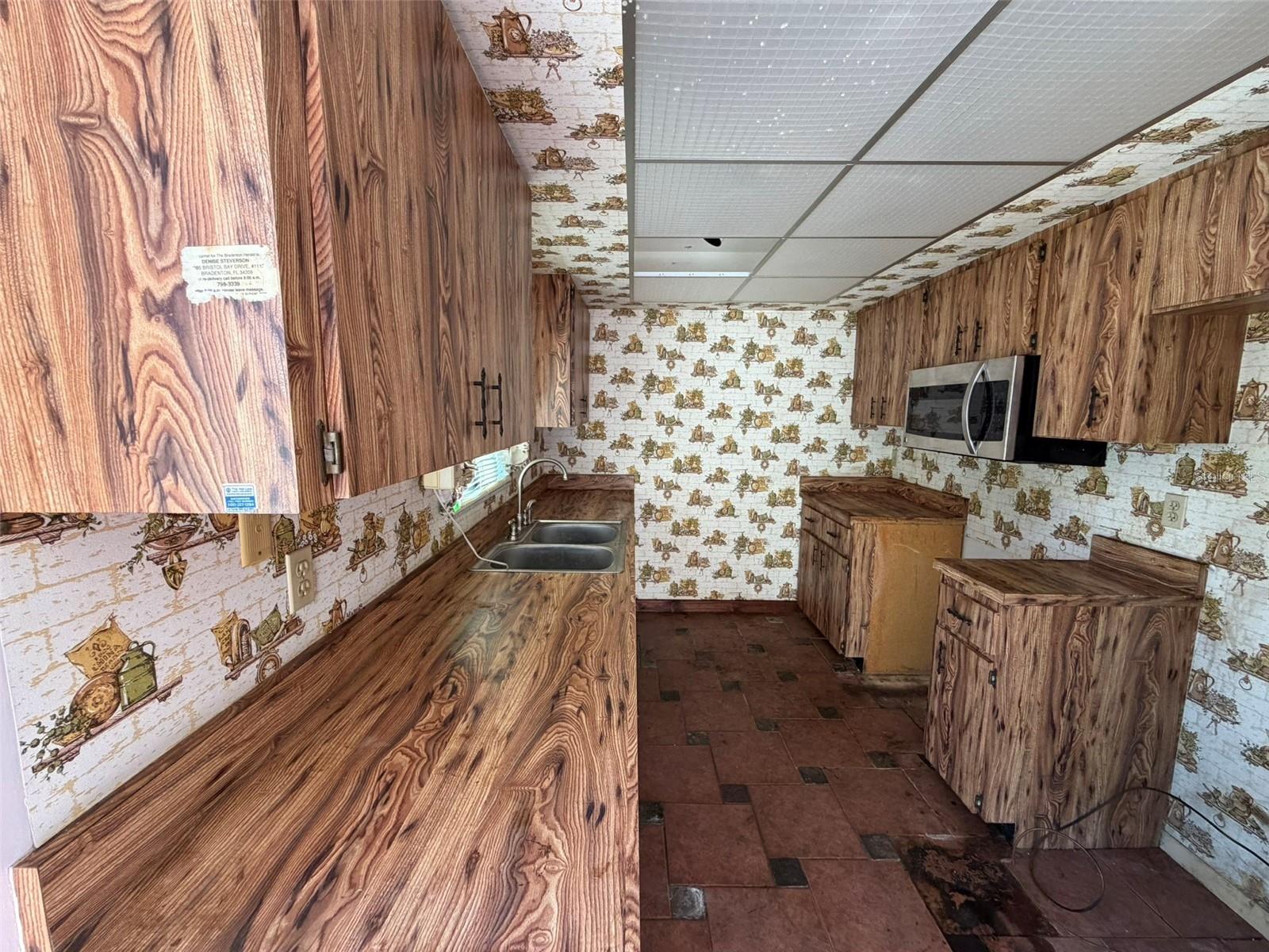 Image 22 of 55 For 2311 15th Street W