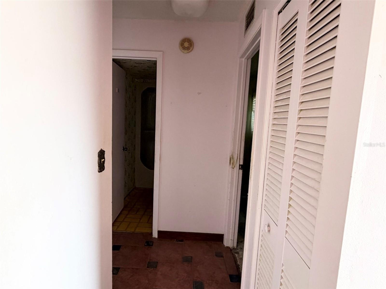 Image 26 of 55 For 2311 15th Street W