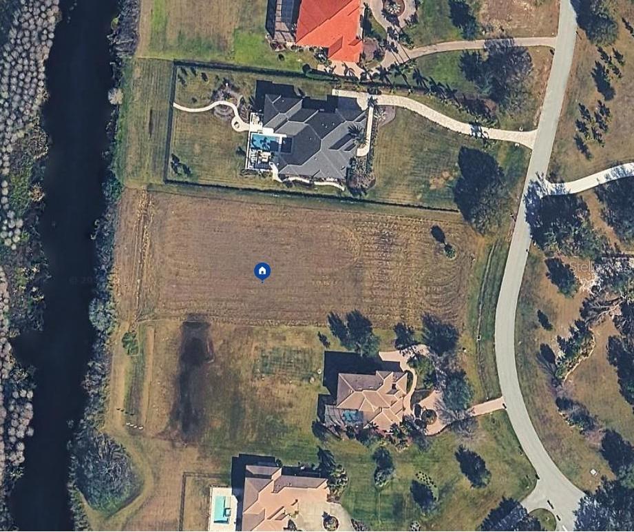 Listing Details for 10525 Broadland Pass, THONOTOSASSA, FL 33592